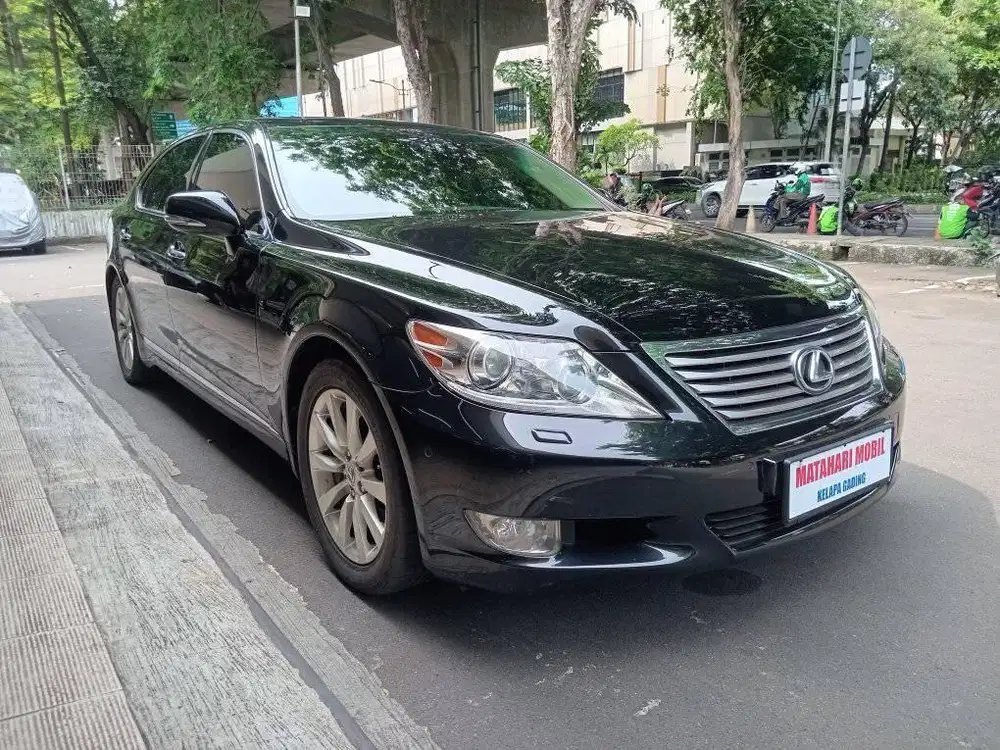 Lexus LS460L 2+2 NIK 2012