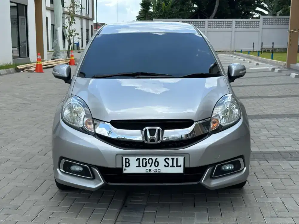 Mobilio E Prestige AT 2014 Silver