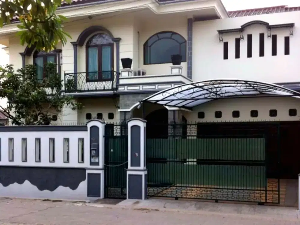 Rumah Di Komplek DPR Jagakarsa Hadap Timur