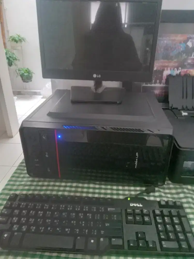 Paket PC icore 3 dan monitor