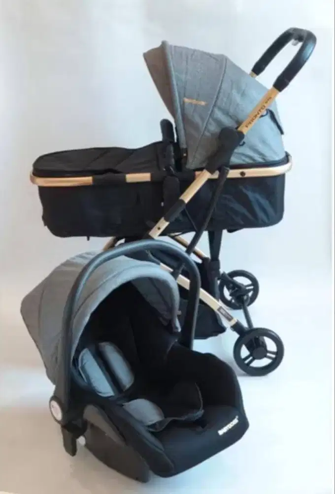 STROLLER CARSEAT BABYDOES + CARSEAT.