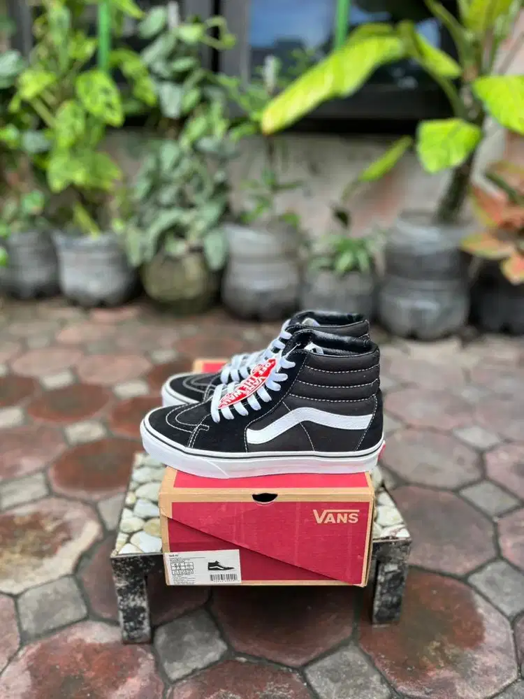 Vans Sk8hi Black White
