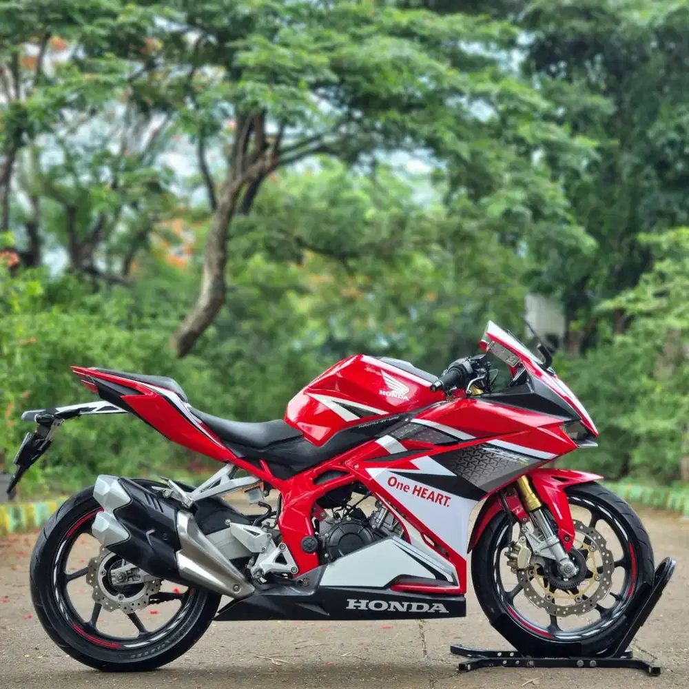 HONDA CBR 250RR ABS RED RACING 2017 PAJAK PANJANG SIAP RIDING