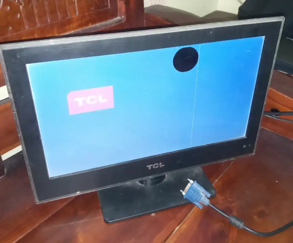 Di jual murah layar kmputer bkas msih nyala