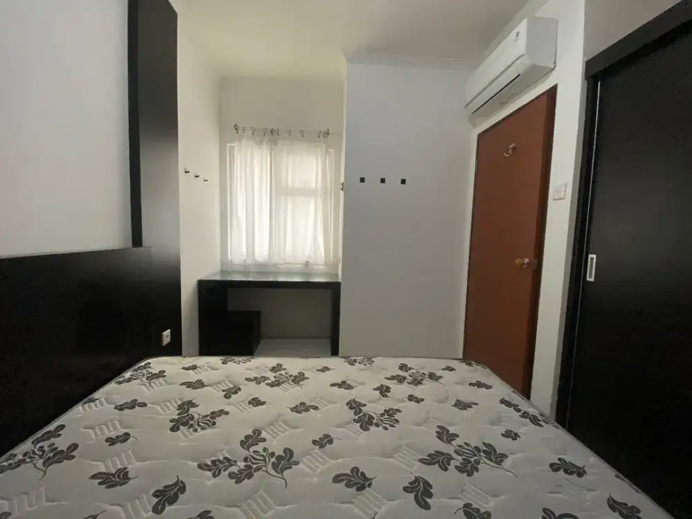 Disewakan Tipe 2BR Bagus Lantai Rendah di Apartemen Mediterania Garden 2