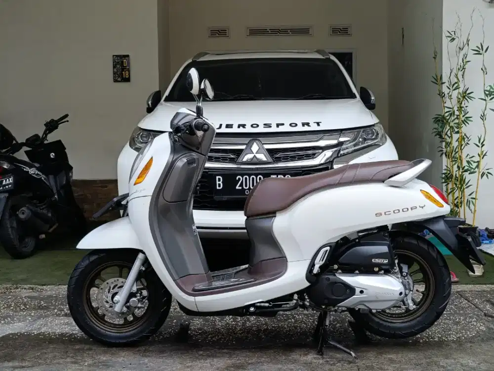 Scoopy prestige tahun 2024 low km 13rb/tt boleh gan cash lebih bagus