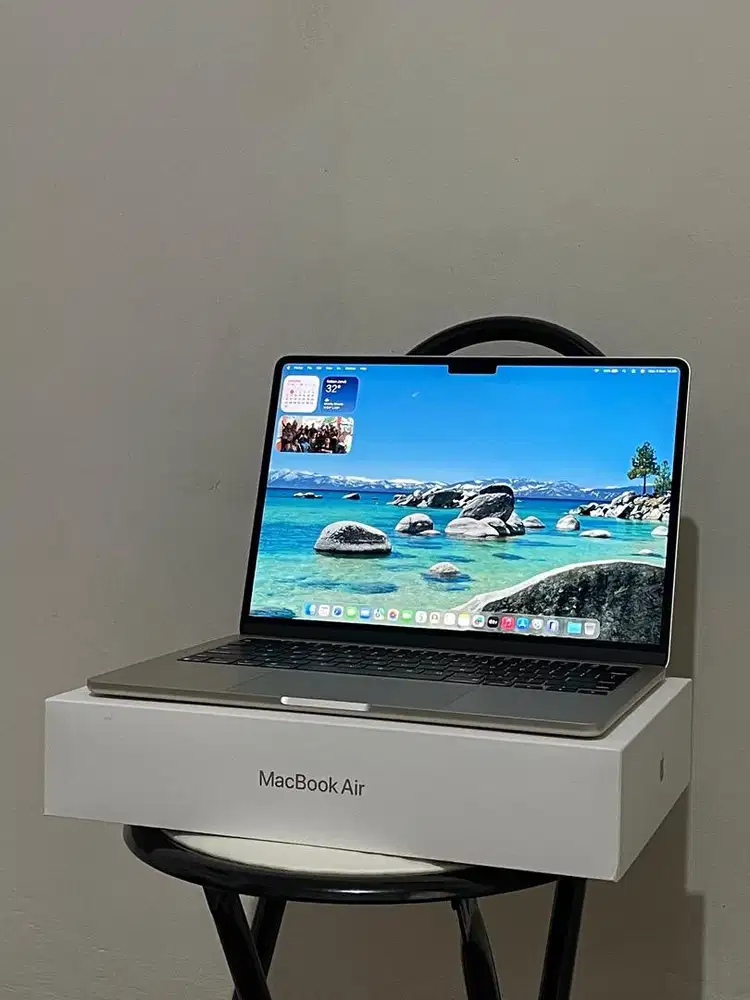 MacBook Air 2025 M4 13 inch 16/256