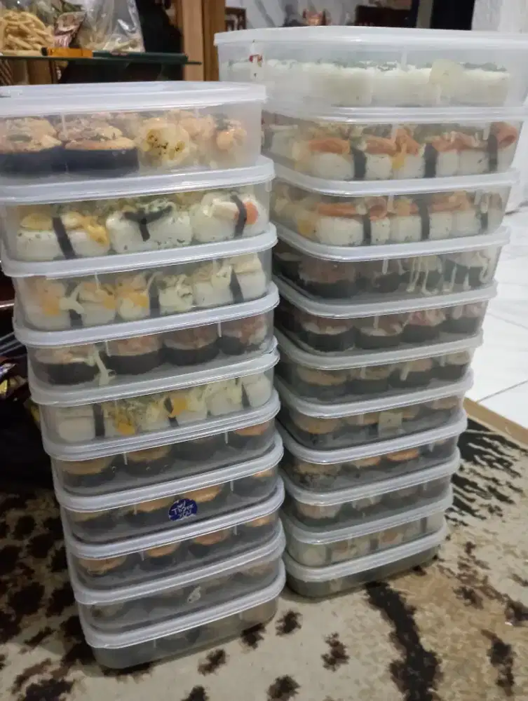 Jualan Sushi Yang serius