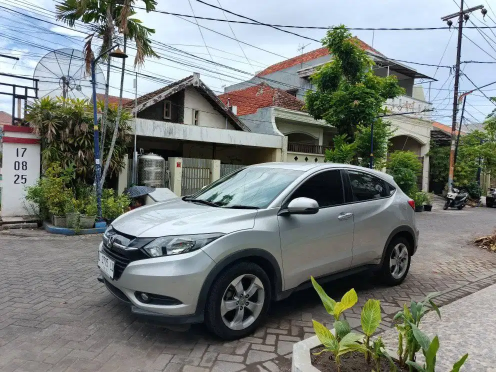 HRV E 1.5 MATIC 2015 ,ODO 71 RIBU ,ISTIMEWAH