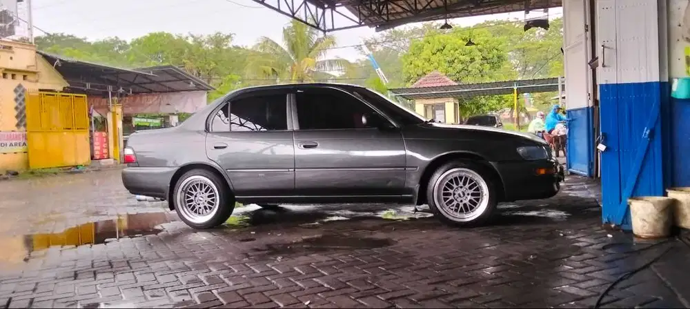 Dijual Toyota great Corolla SE.G 1.6 Thun 95 plat L