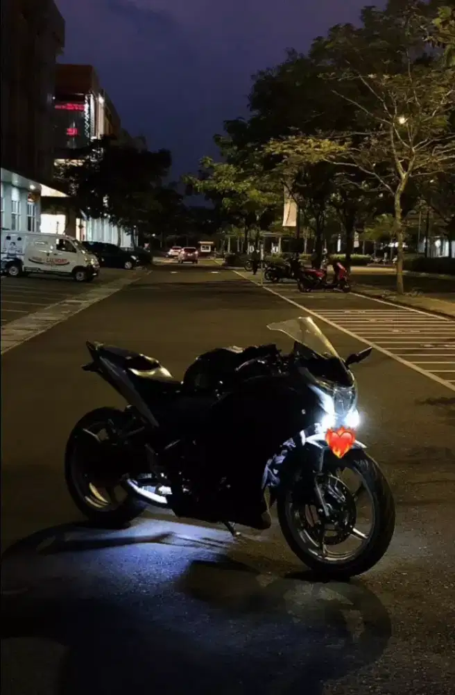 CBR 250R CBU ISI KUMPLIT EDISI JARANG KEPAKE