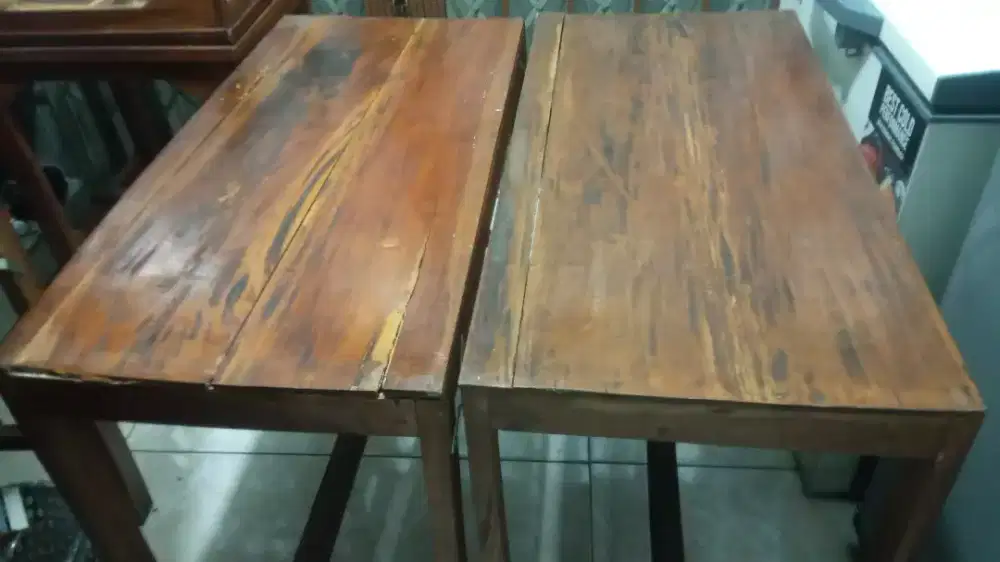 Meja buat tempat makan di kios kios