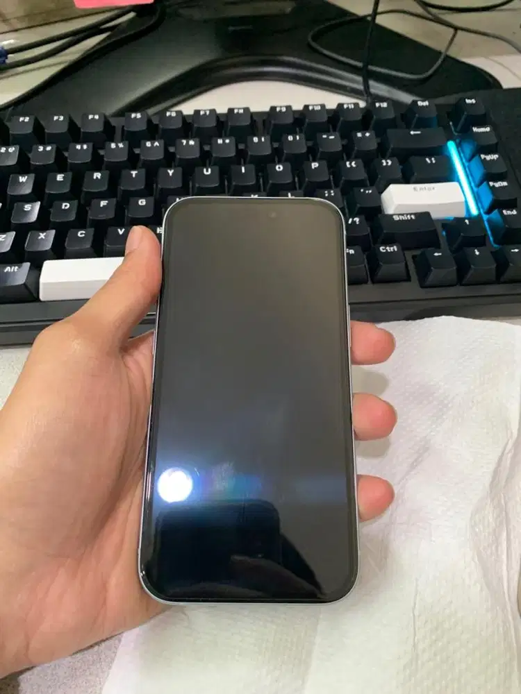 IPHONE 15 BLUE 128 GB IBOX (GARANSI)