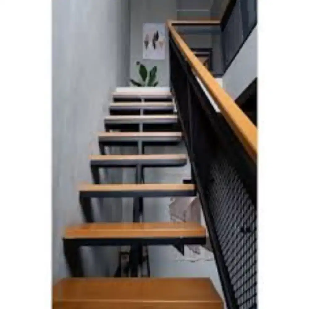 Tangga rebah bordes kayu