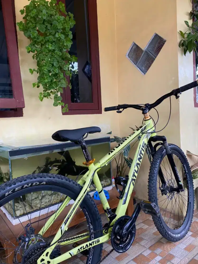 Sepeda gunung Atlantis