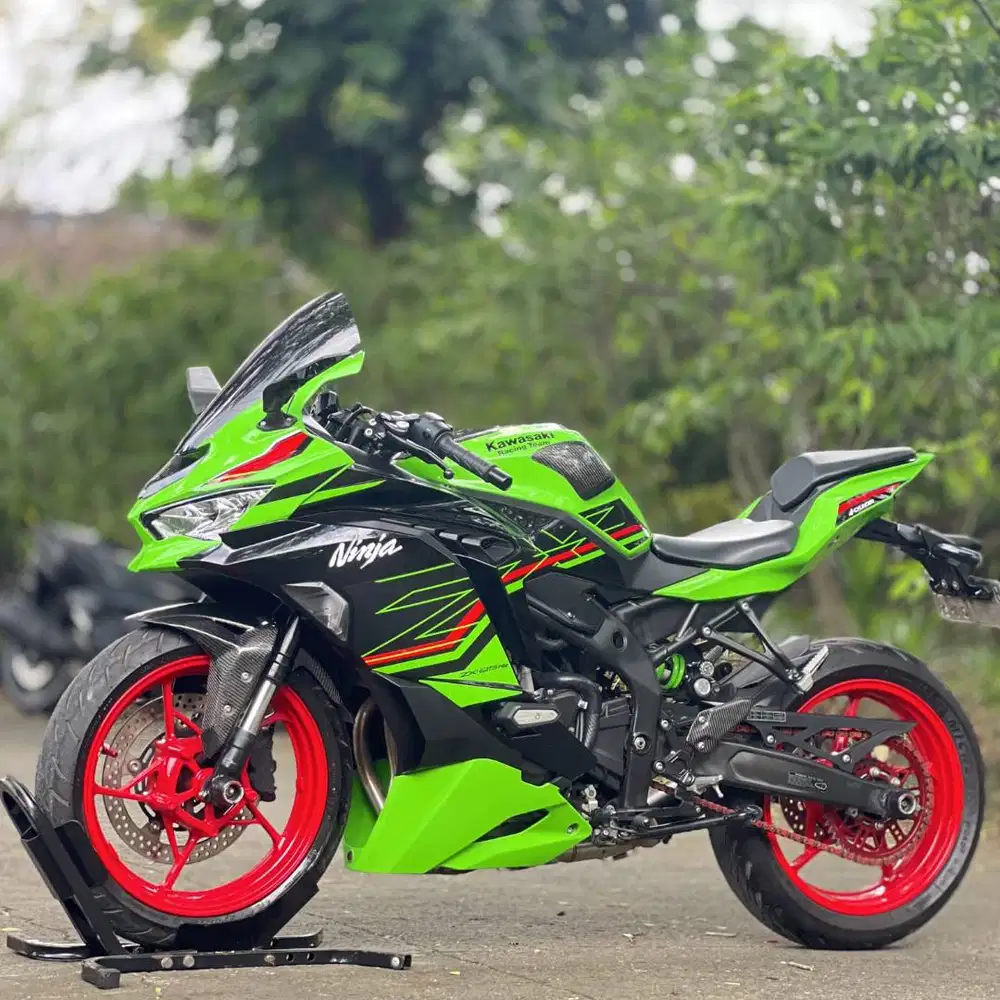 KAWASAKI ZX25RR ABS QS KRT HIJAU 2023 KM 11K PAJAK PANJANG FULL MULUS