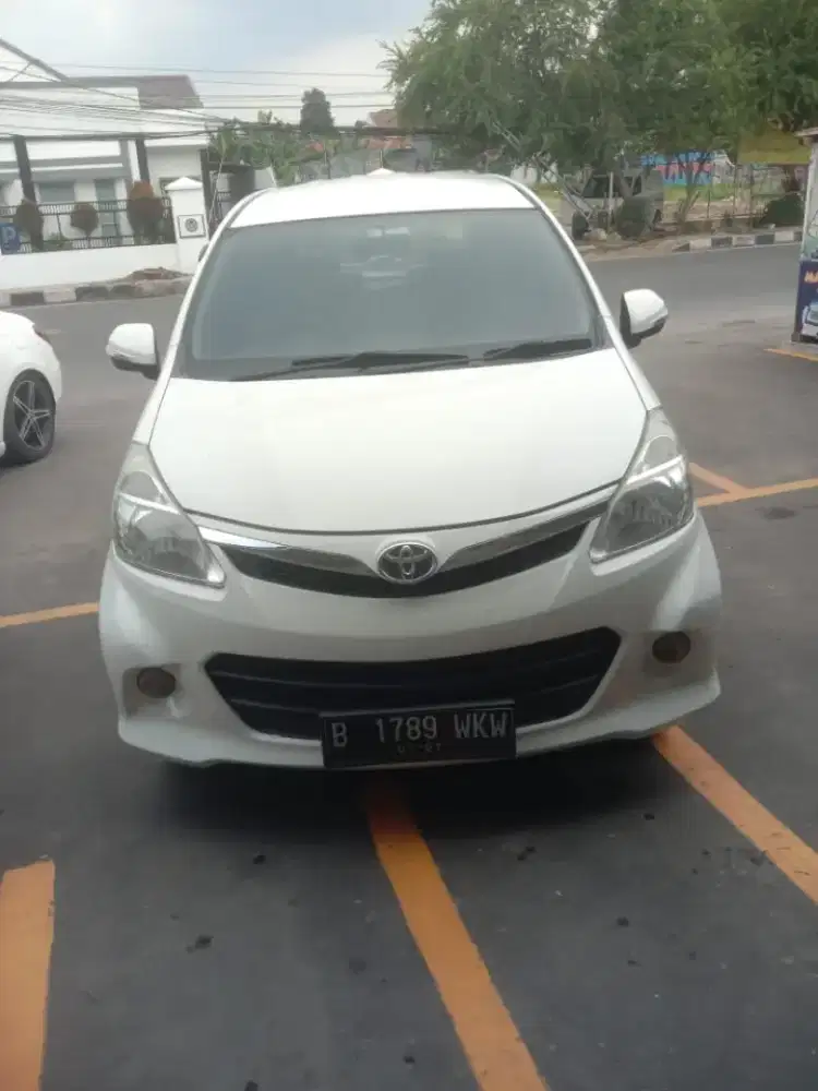 avanza veloz 2015 at
