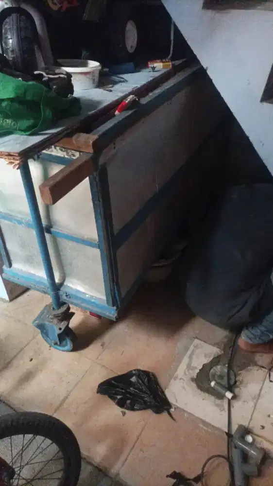 GEROBAK DAGANGAN RODA TIGA