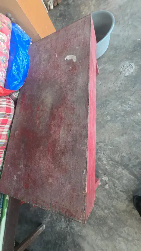 Dijual meja murah meriah