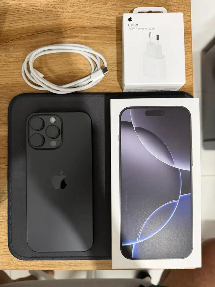 iPhone 16 Pro Max 256 GB Black Titanium