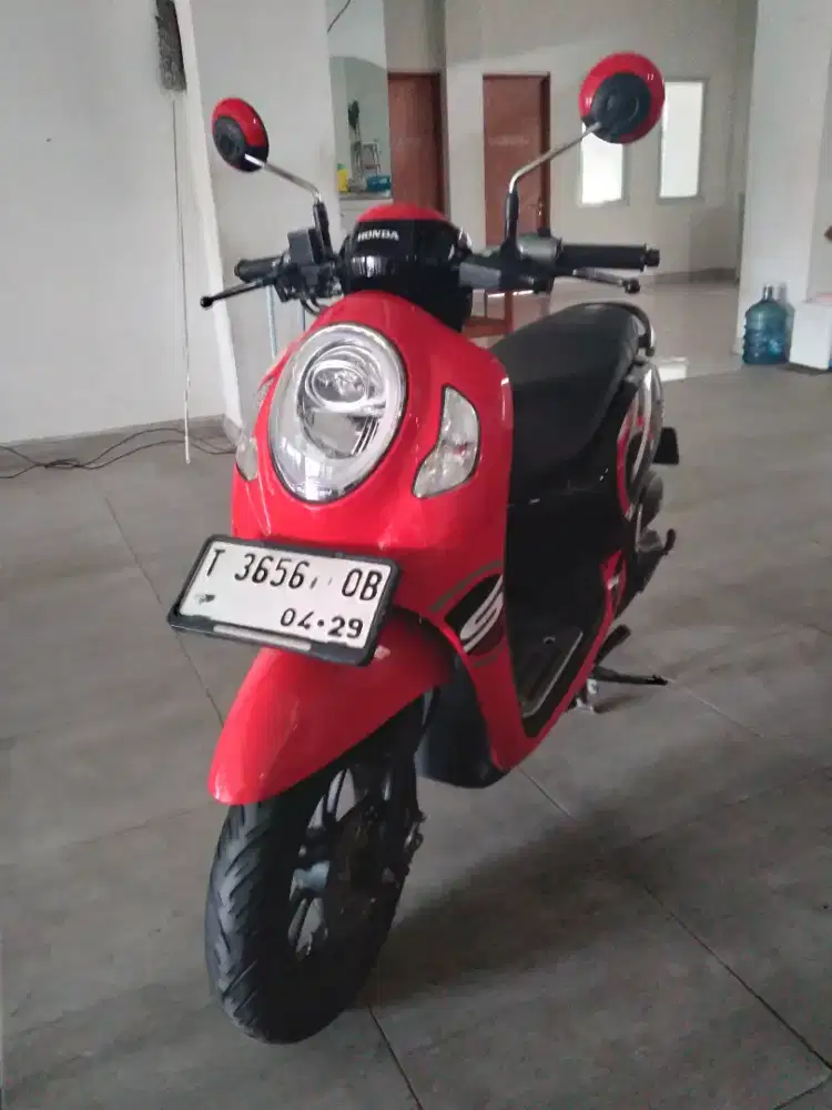 Scoopy Merah Kunci 2024 Bagus