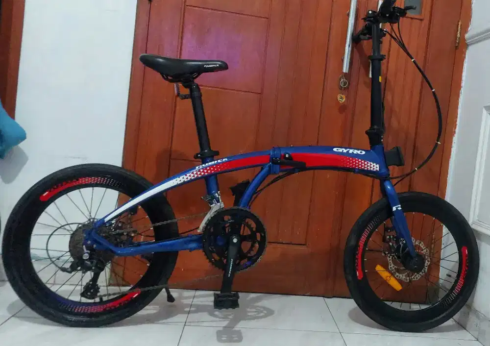 Sepeda lipat Rubick giro uk 20