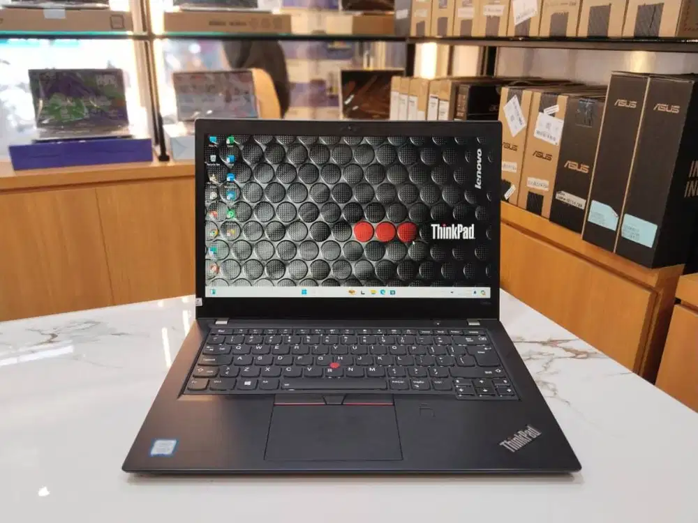LENOVO THINKPAD T480S CORE I5-8250U/RAM 8GB/SSD 256GB/MULUS NO MINUS