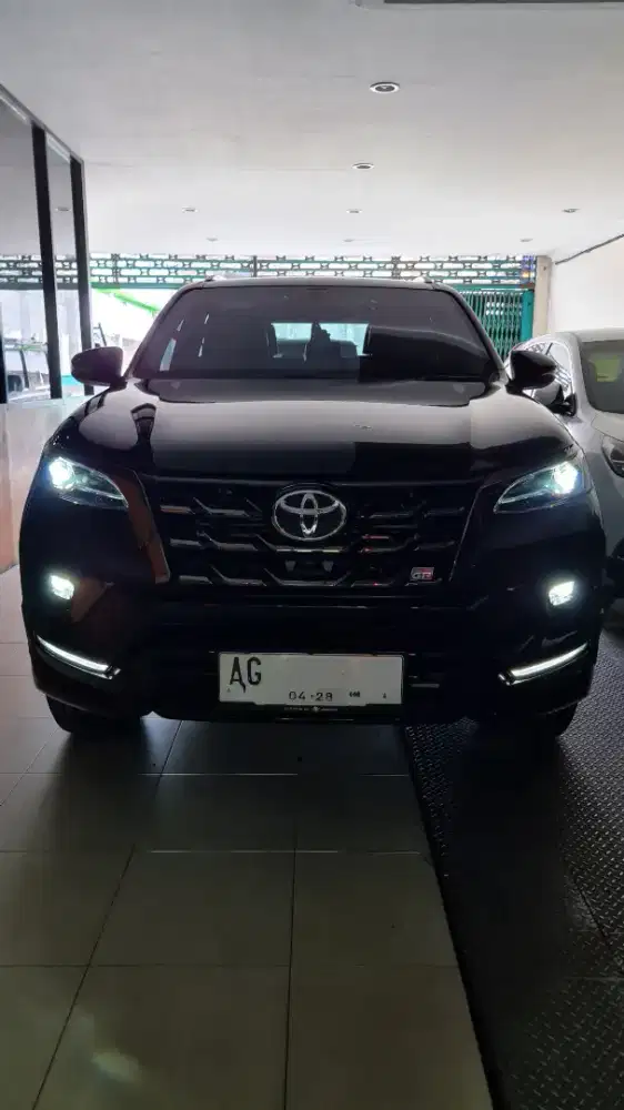 Toyota Fortuner VRZ GR Sport 2.8 Diesel A/T 2022
