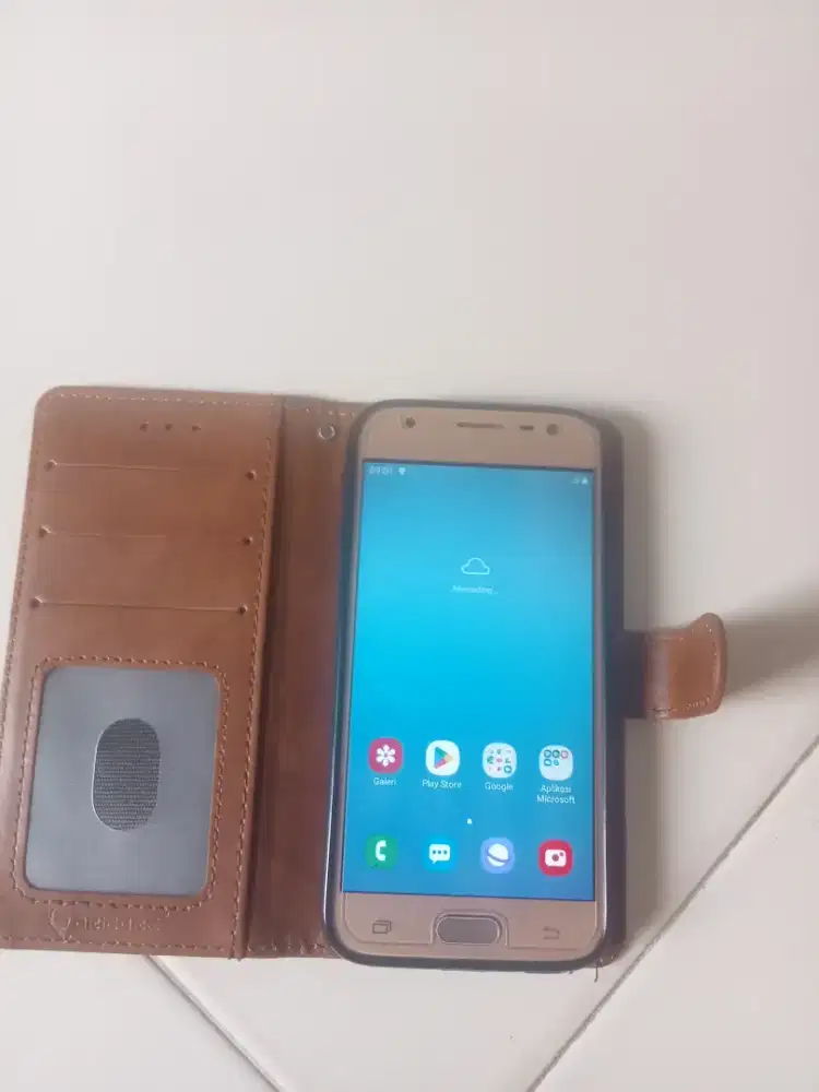 Hp Samsung j3pro mulus normal jaya tinggal pk