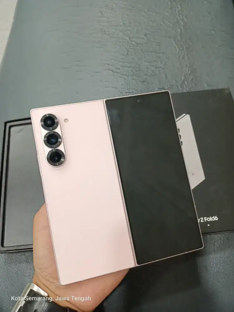 Samsung Z fold6 12/512 Like New