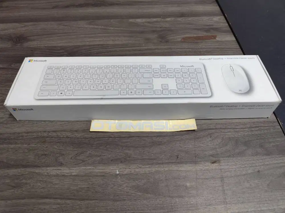 Microsoft Keyboard and Mouse Bluetooth Model 1898 QHG-00031