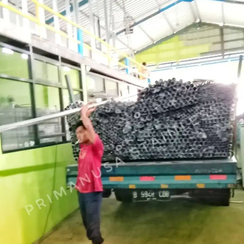 Supir Engkel Bak Besi