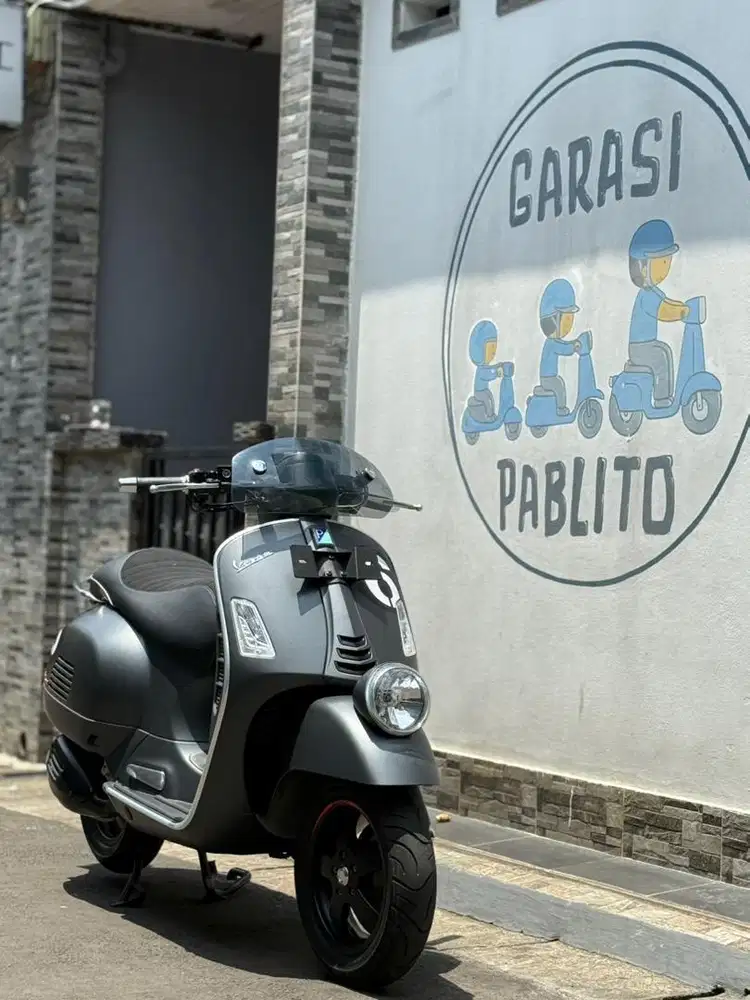 Vespa Gtv Sei giorni ii 2021 (km 50)