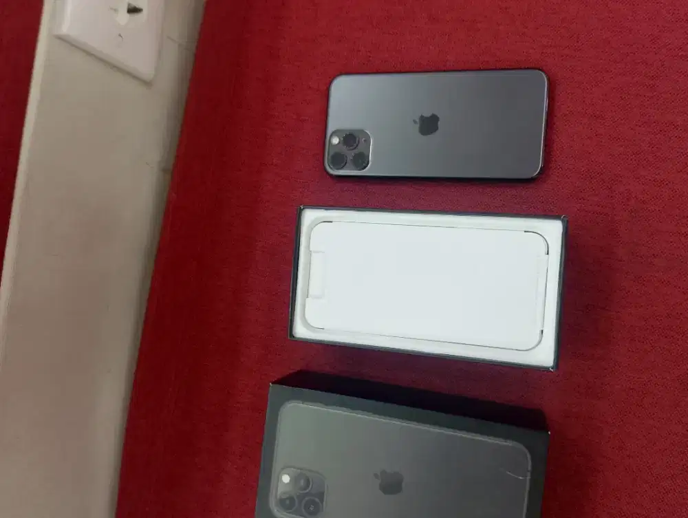 Iphone 11 pro max 256gb mari baru kawan