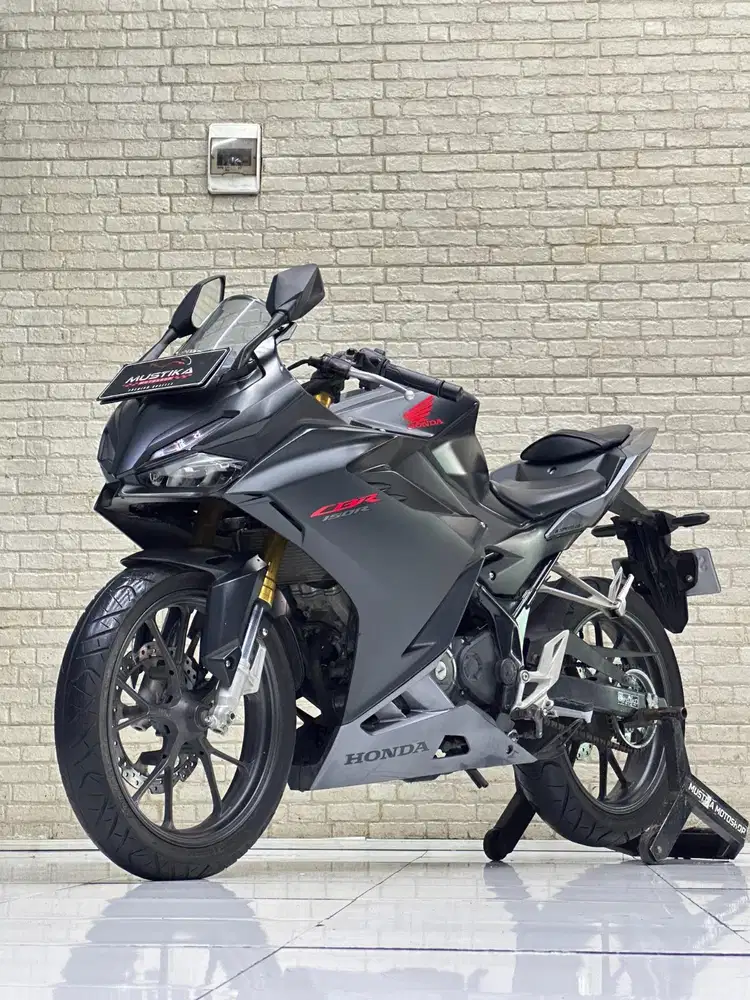 Dp 1 jt an!! Honda new Cbr 150 -2022 | Wulan mustika