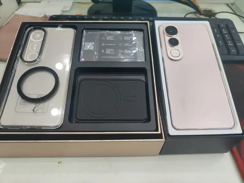 Vivo V50 Lite 5G Free premium gift