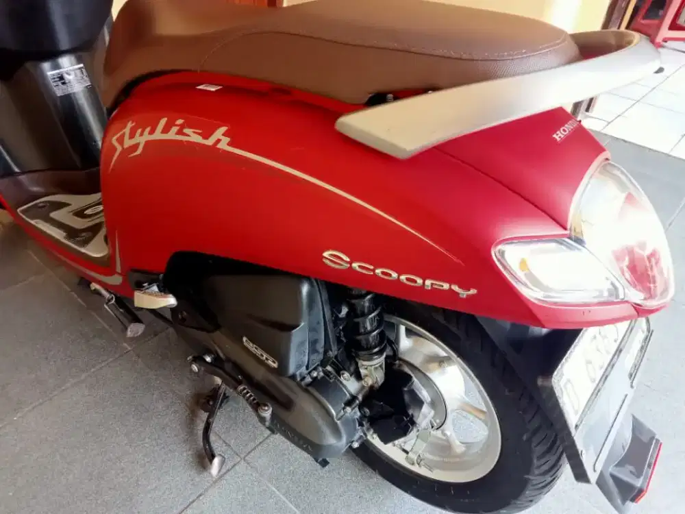 Honda Scoopy stylish donat CBS ISS esp low km full original