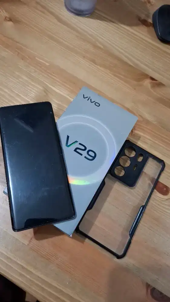 VIVO V29 12/512 Super Like New