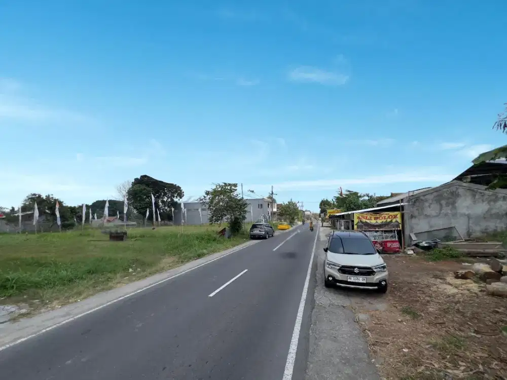 Tanah Tepi Jl. Raya Dekat Pemda Sleman