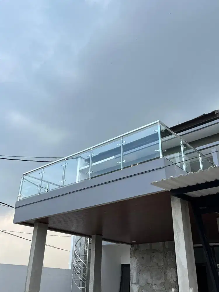 Ralling stailess kaca