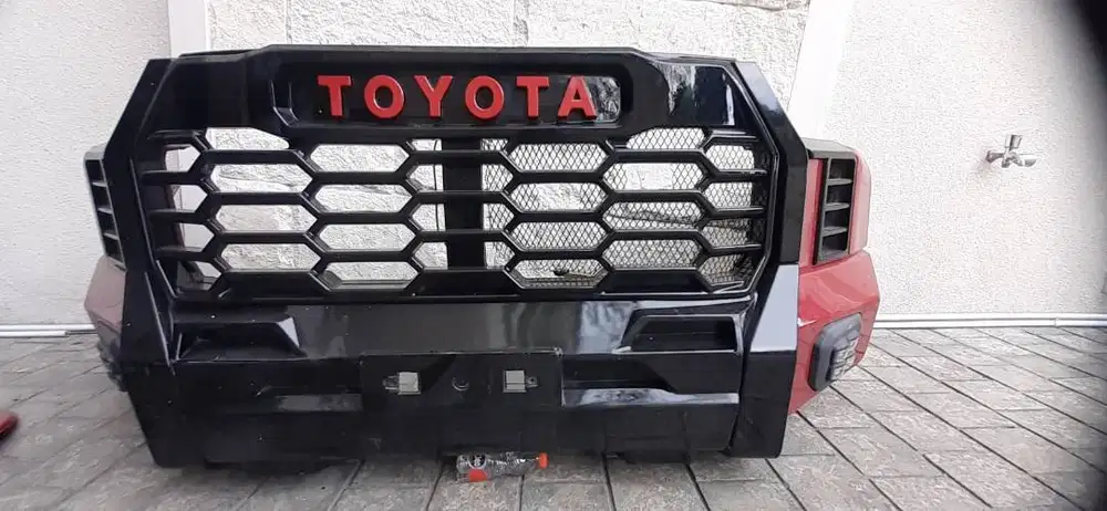 BODYKIT HILUX MODEL TUNDRA