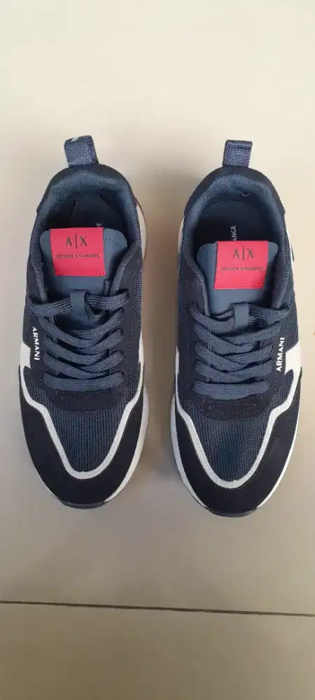 Sepatu Armani Exchange