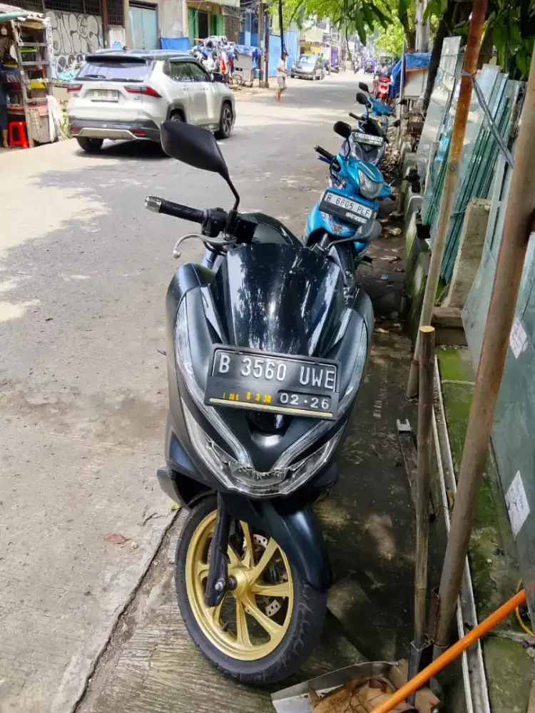 Dijual cepat motor honda pcx