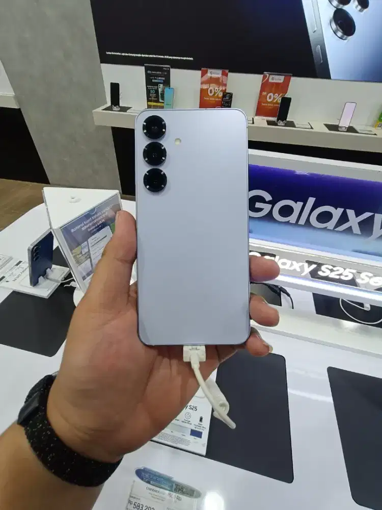 Samsung Galaxy S25 12/256GB 12/512GB