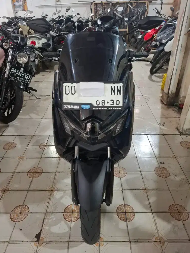 Yamaha Nmax 155cc 2025 hitam keyless