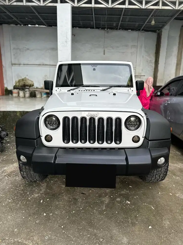 Jeep Rubicon 2013 crd solar