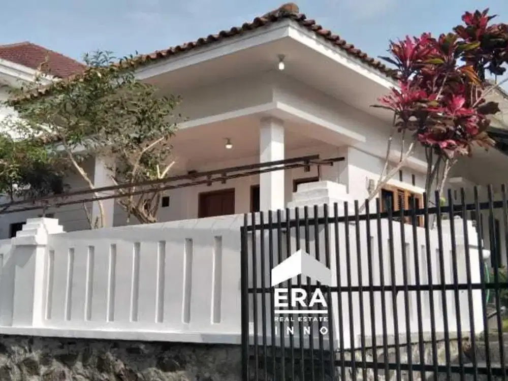 Rumah Villa Asri dengan udara sejuk  Setiabudi Regency  Bandung