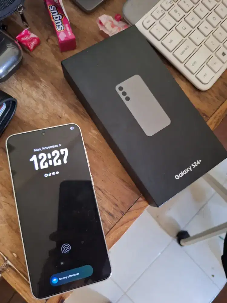 SAMSUNG S24 PLUS 256GB GREY