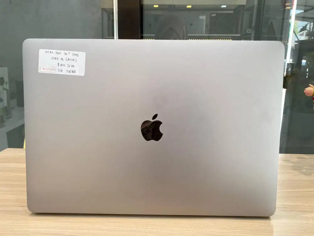 Macbook Pro 2019 Core I9 RAM 32GB/512GB Fungsi Normal