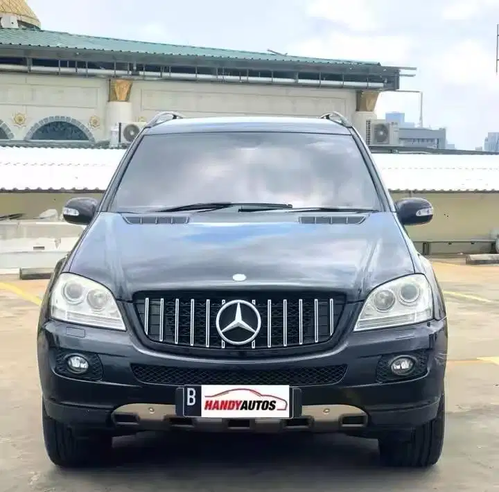 Mercedes Benz ML350 Tahun 2009 Automatic Hitam